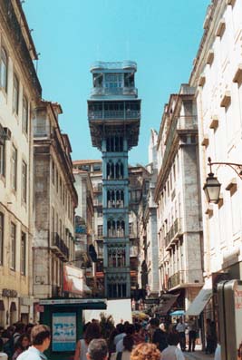 Blick auf den Elevator in Lissabon